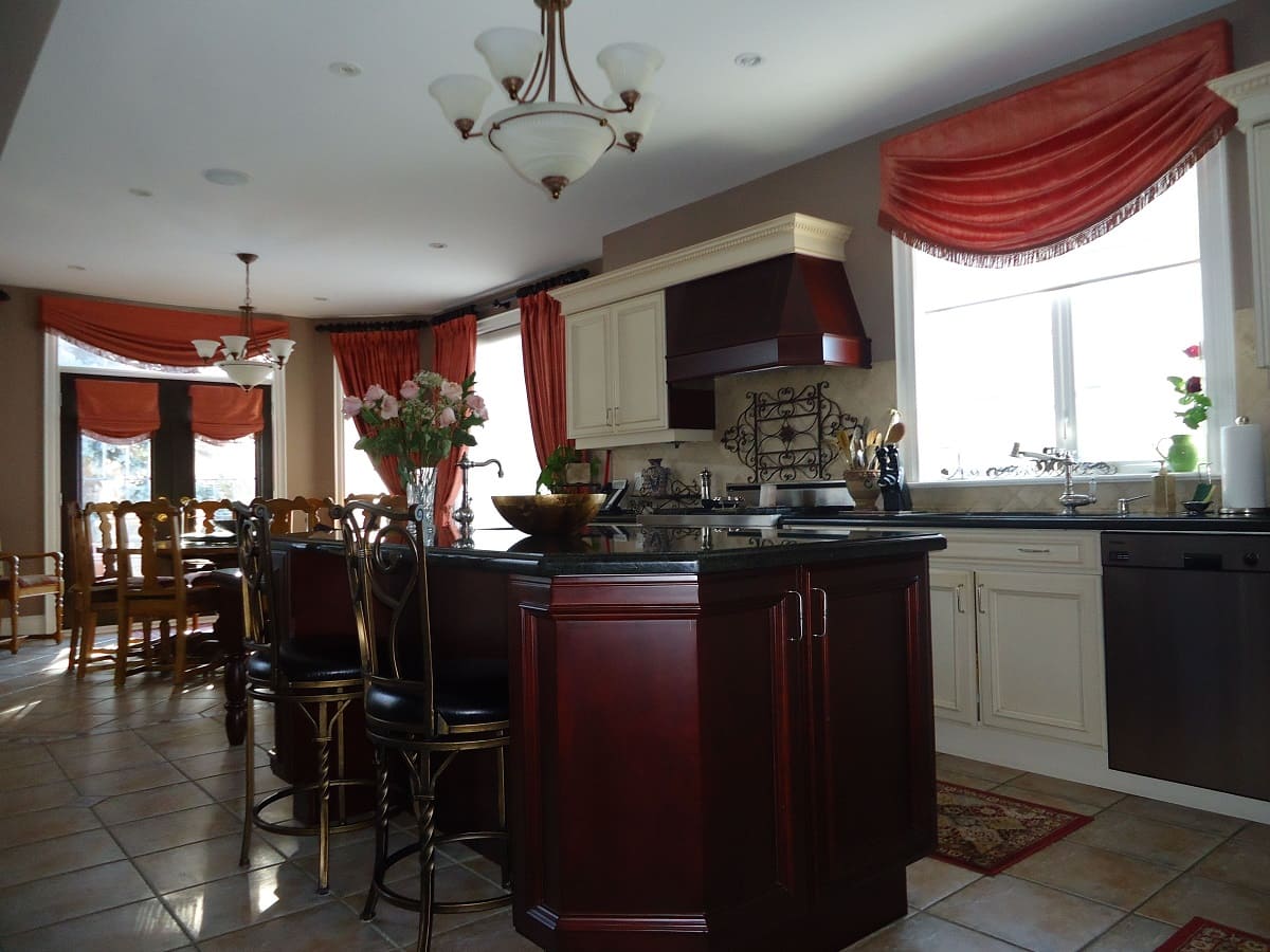 8 Unbelievable Kitchen Swags And Valances for 2024