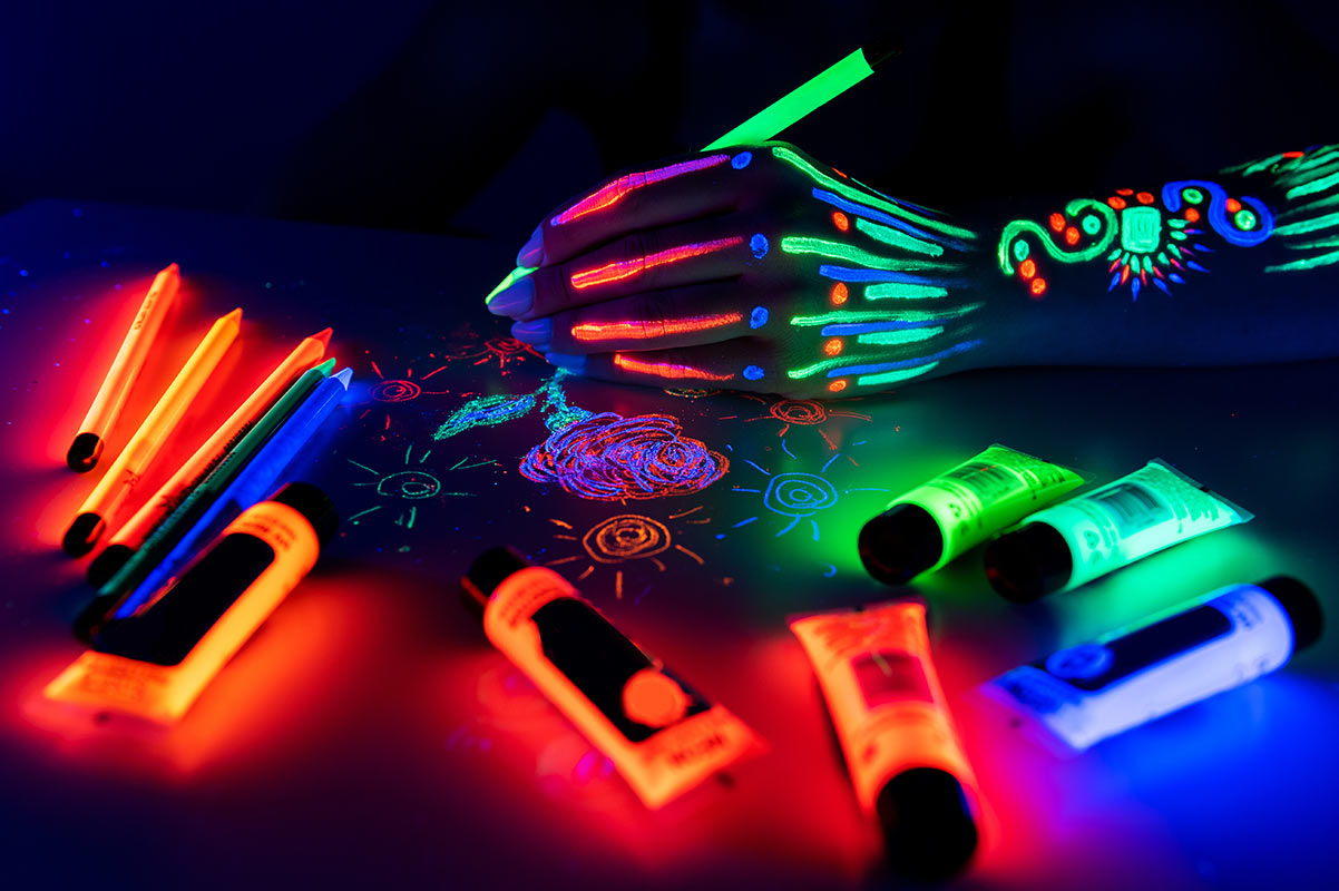 Best glow in the dark paints in 2024 for illuminating artwork