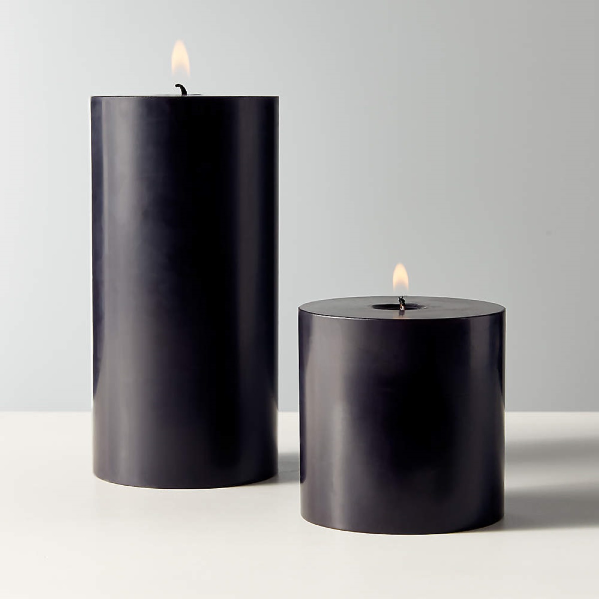 9 Incredible Black Candles for 2023