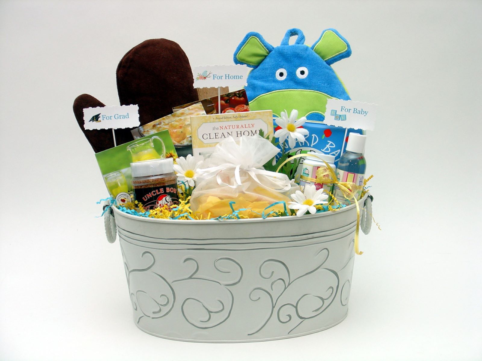 9 Superior Gift Baskets For Families for 2024