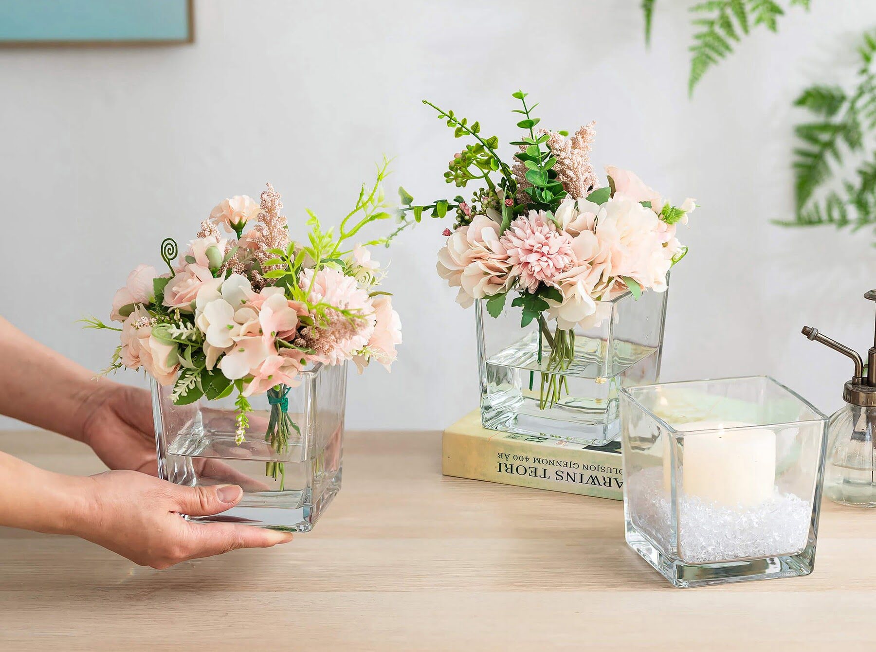 Clear Acrylic Cube Vase, Square, 5 inches - Great for Lightweight  Centerpieces