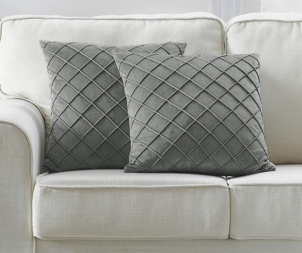 9 Unbelievable Grey Throw Pillows for 2024