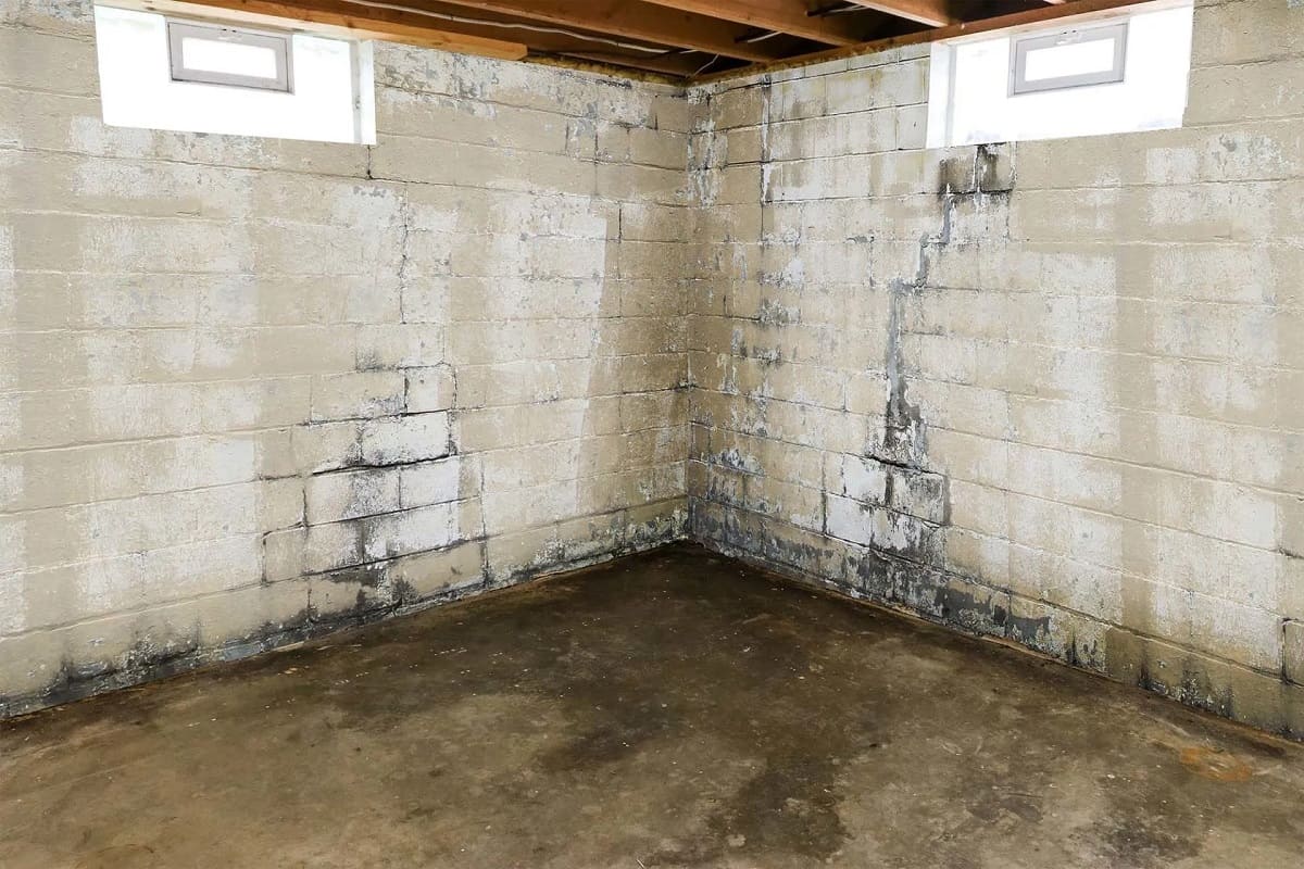 Basement Leaking Where Wall Meets Floor