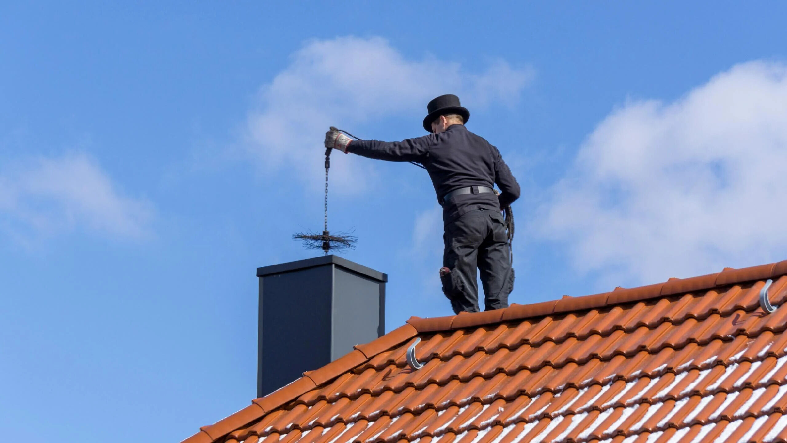 How Do Chimney Cleaning Logs Work
