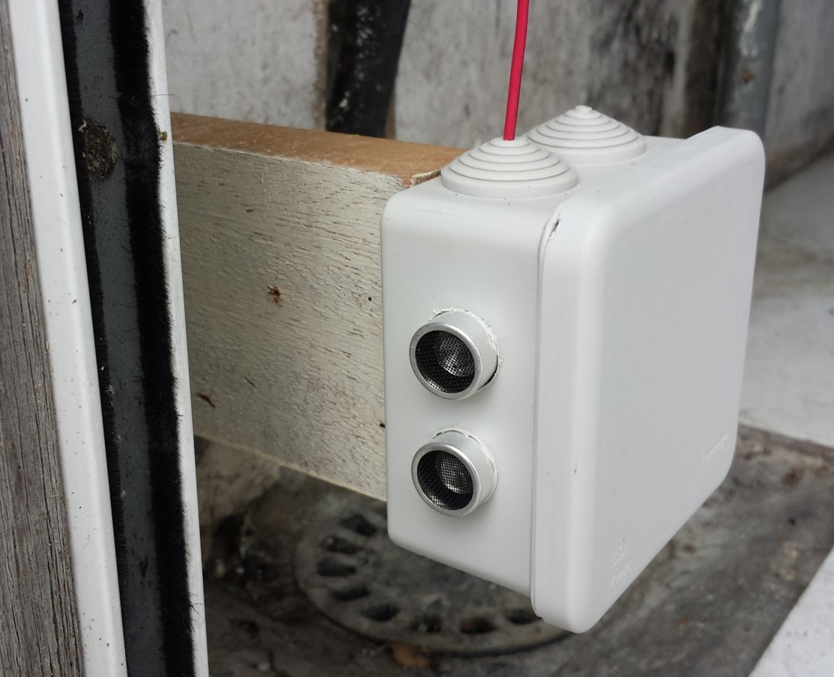 How Do Garage Door Sensors Work