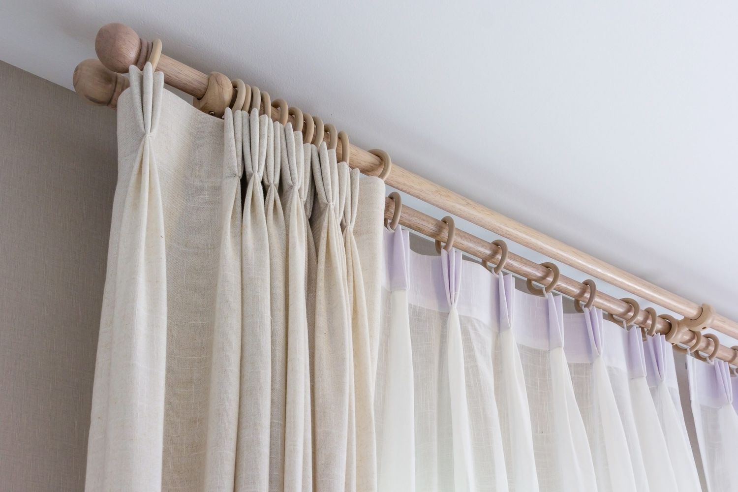 How Do You Hang Pinch Pleat Curtains