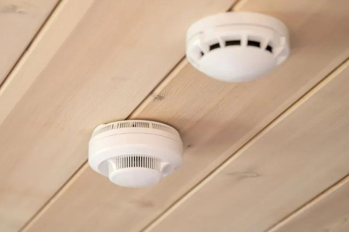 How Much Does It Cost To Install A Smoke Detector?