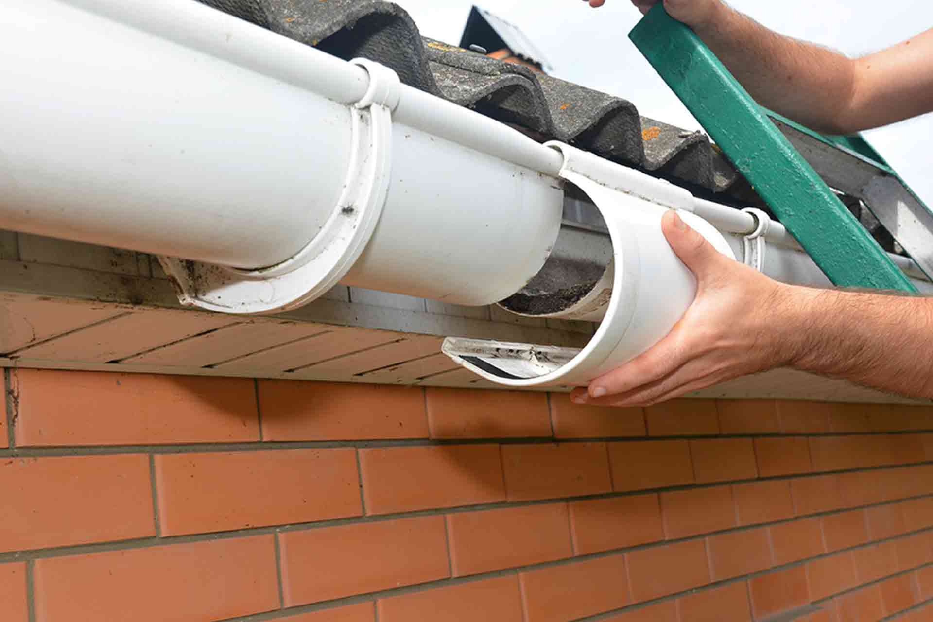 How Much Does It Cost To Replace Gutters On A House