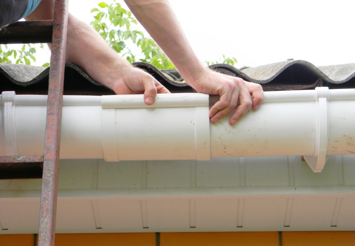 How To Attach Gutters Together