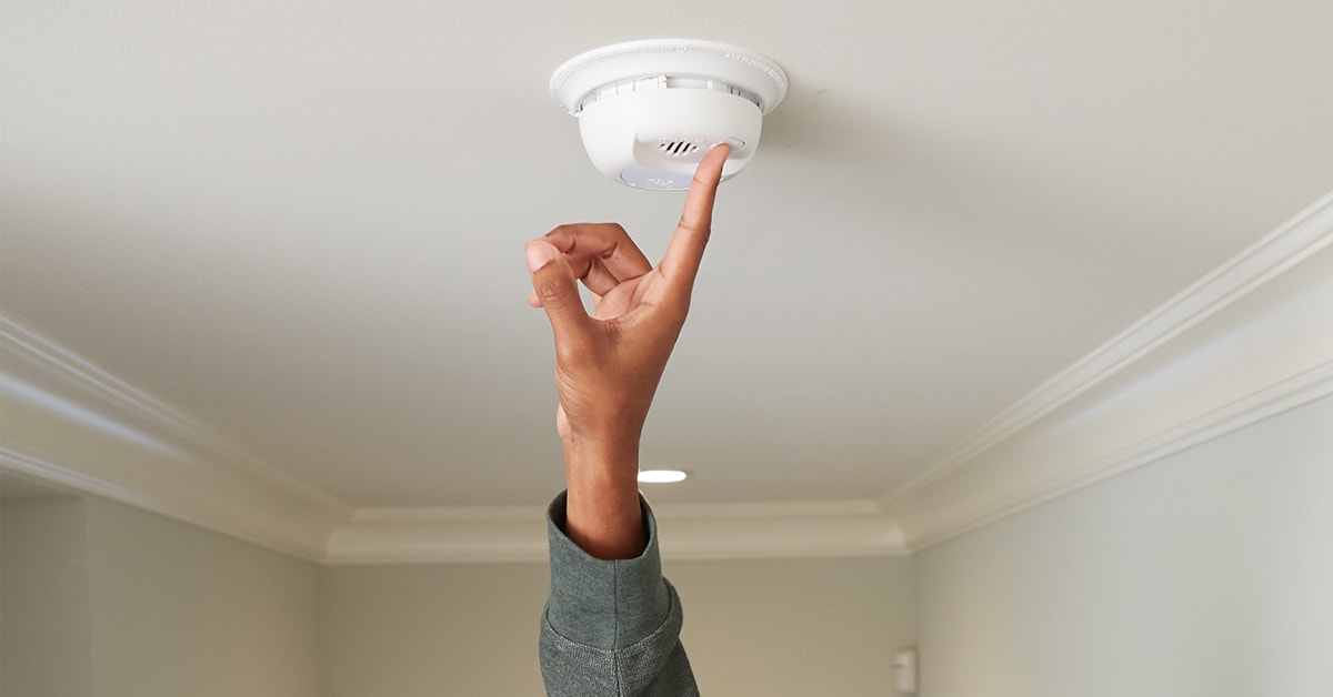 How To Change A Smoke Detector On A High Ceiling