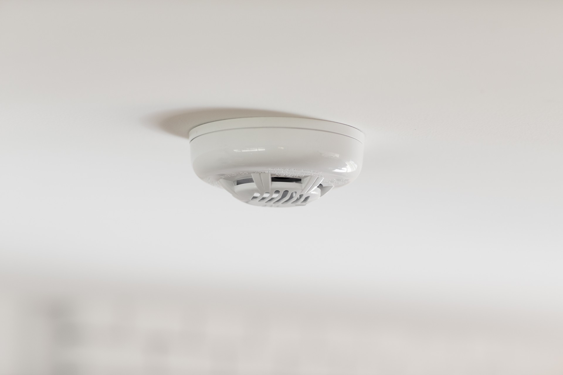 How To Change Batteries In A Vivint Smoke Detector