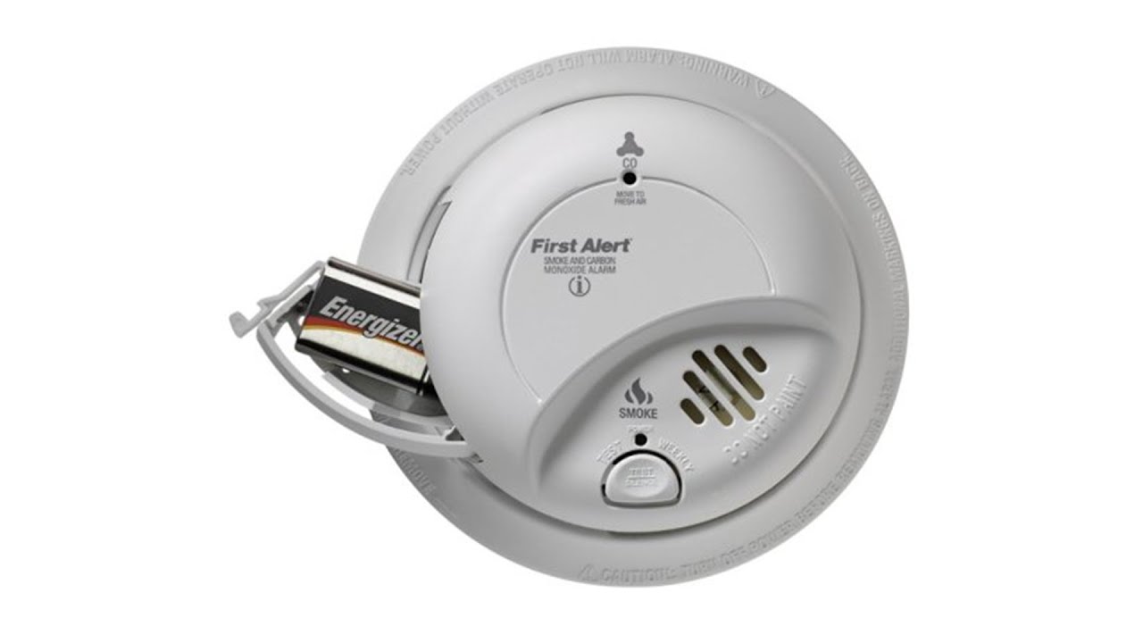 How To Change The Battery In A First Alert Smoke Detector | Storables