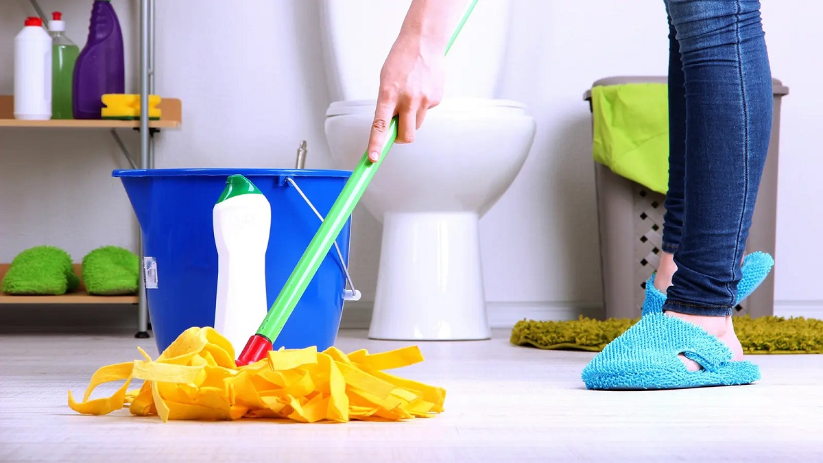 How To Clean A Bathroom Floor