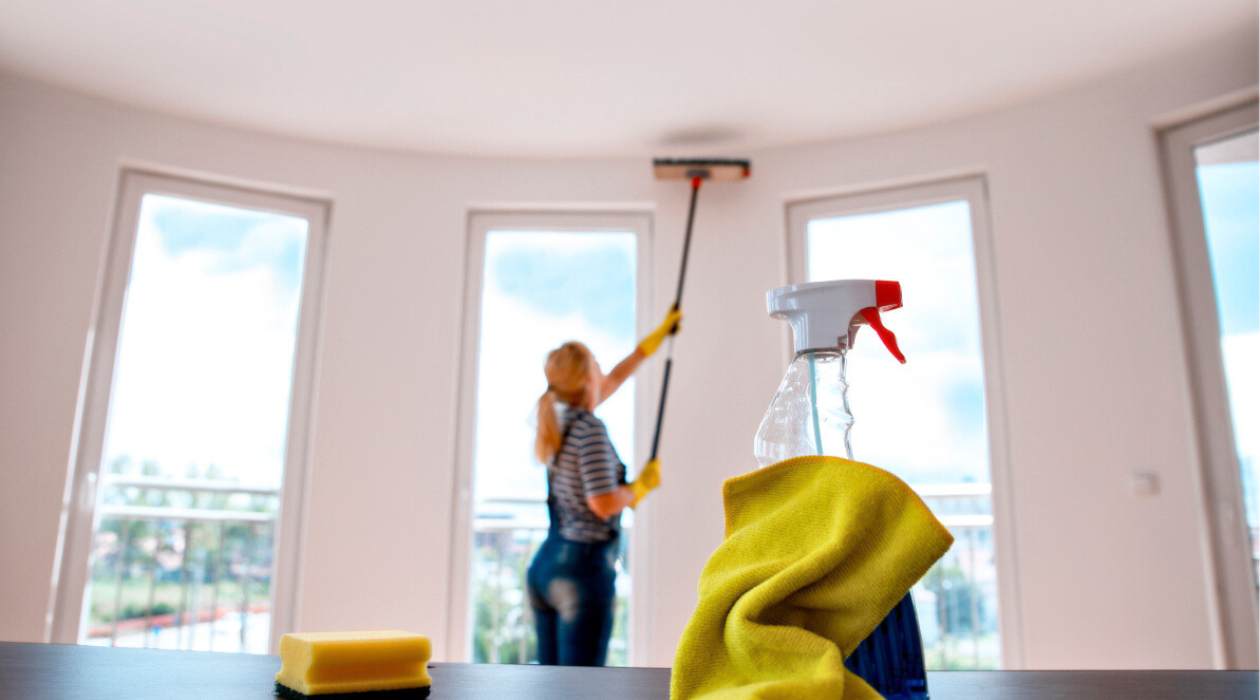 How To Clean A Ceiling