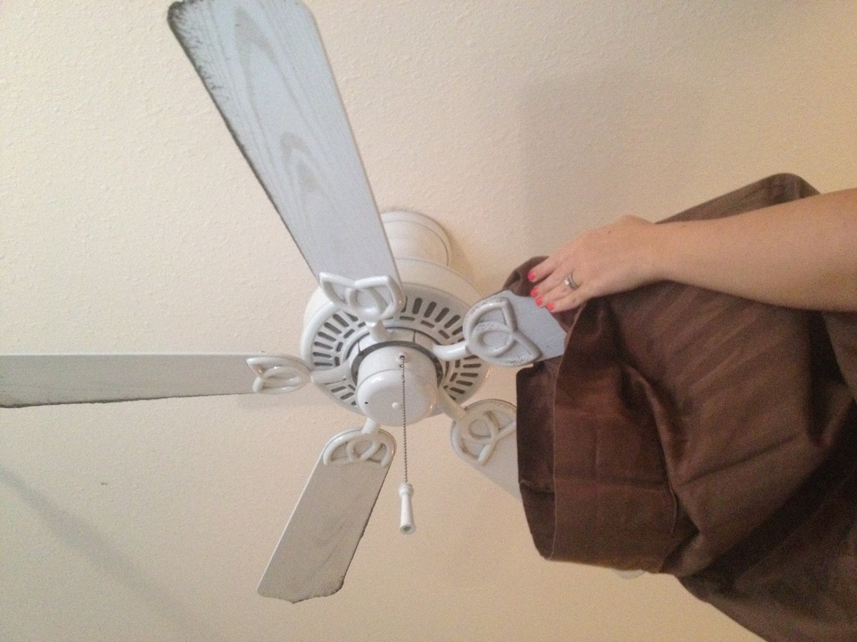How To Clean A Ceiling Fan With A Pillowcase