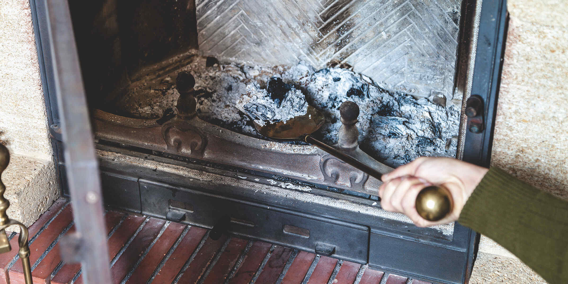 How To Clean A Wood Stove Chimney