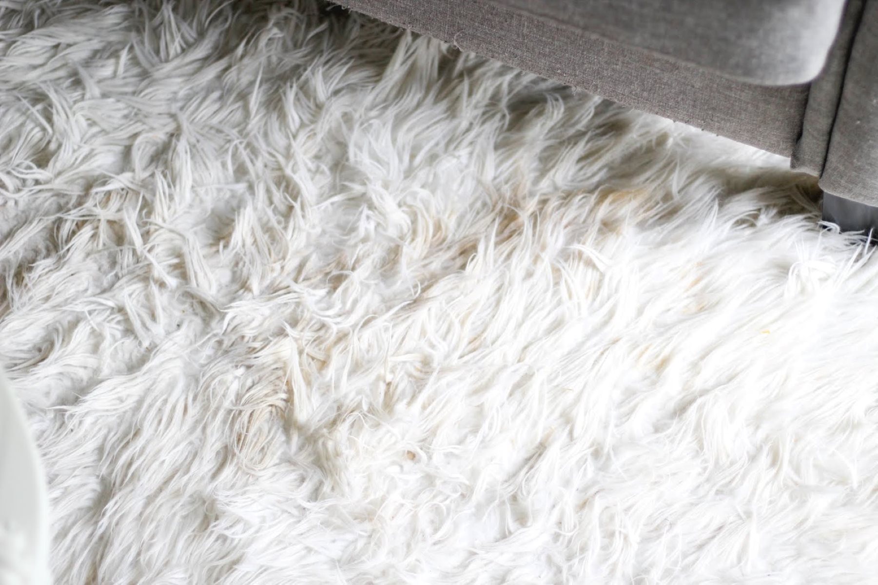 How To Clean Fluffy Rugs | Storables