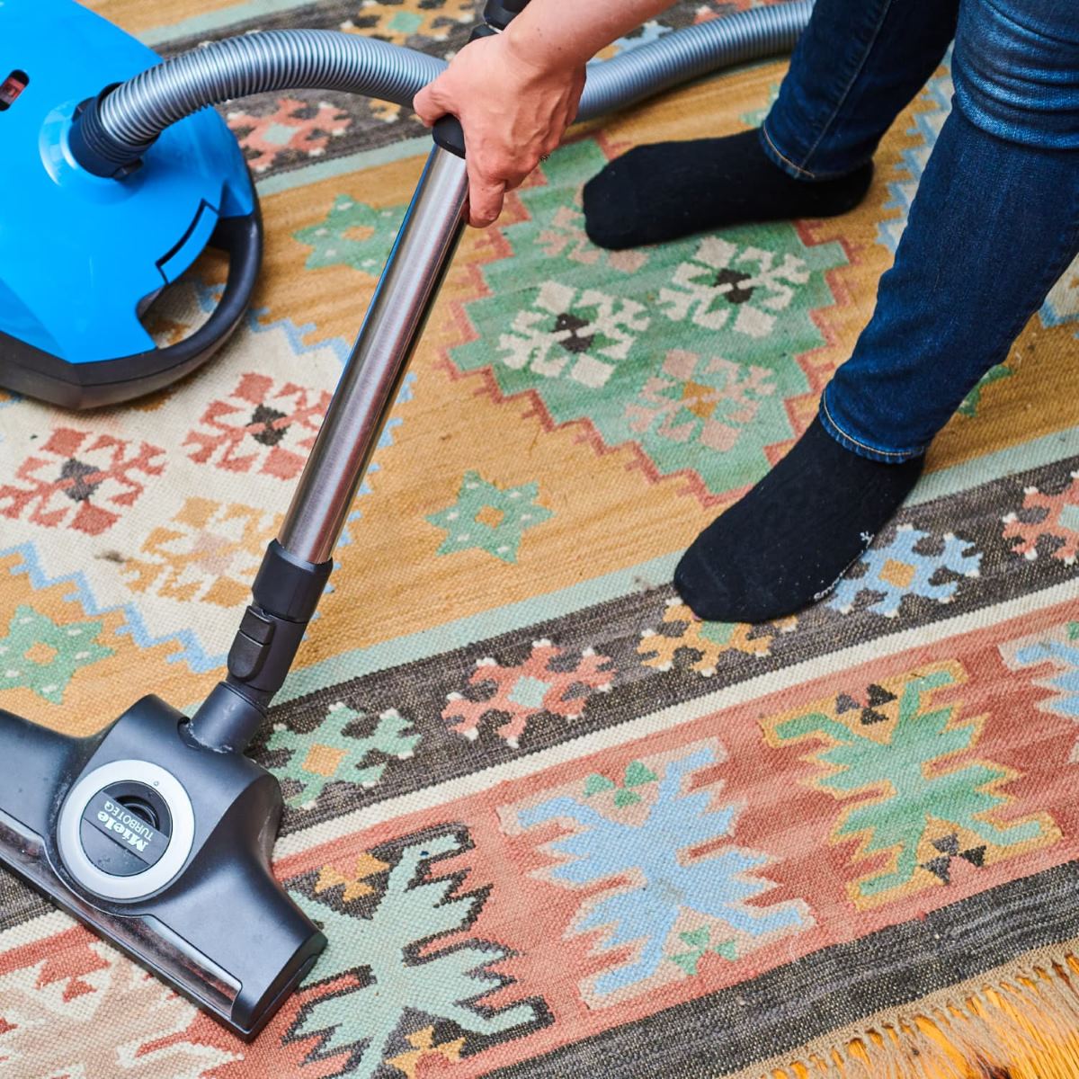 How To Clean Large Rugs 1698330624 