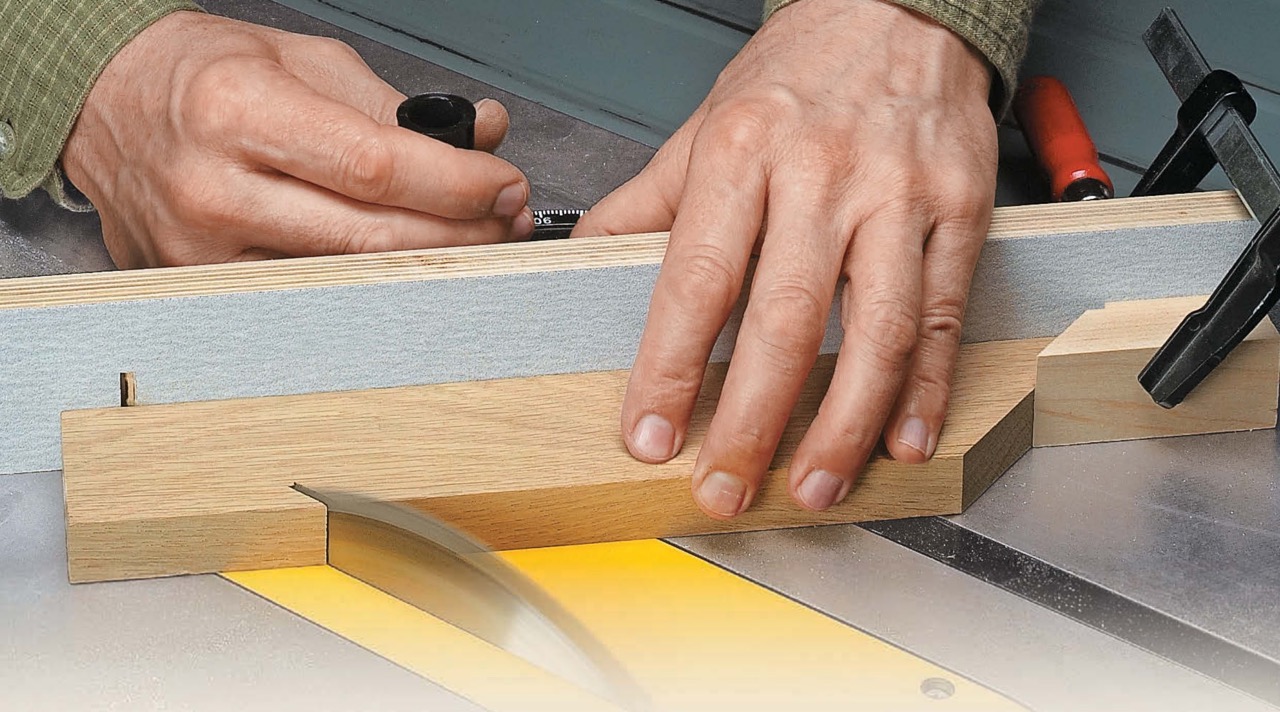 How To Cut Miters With Hand Tools