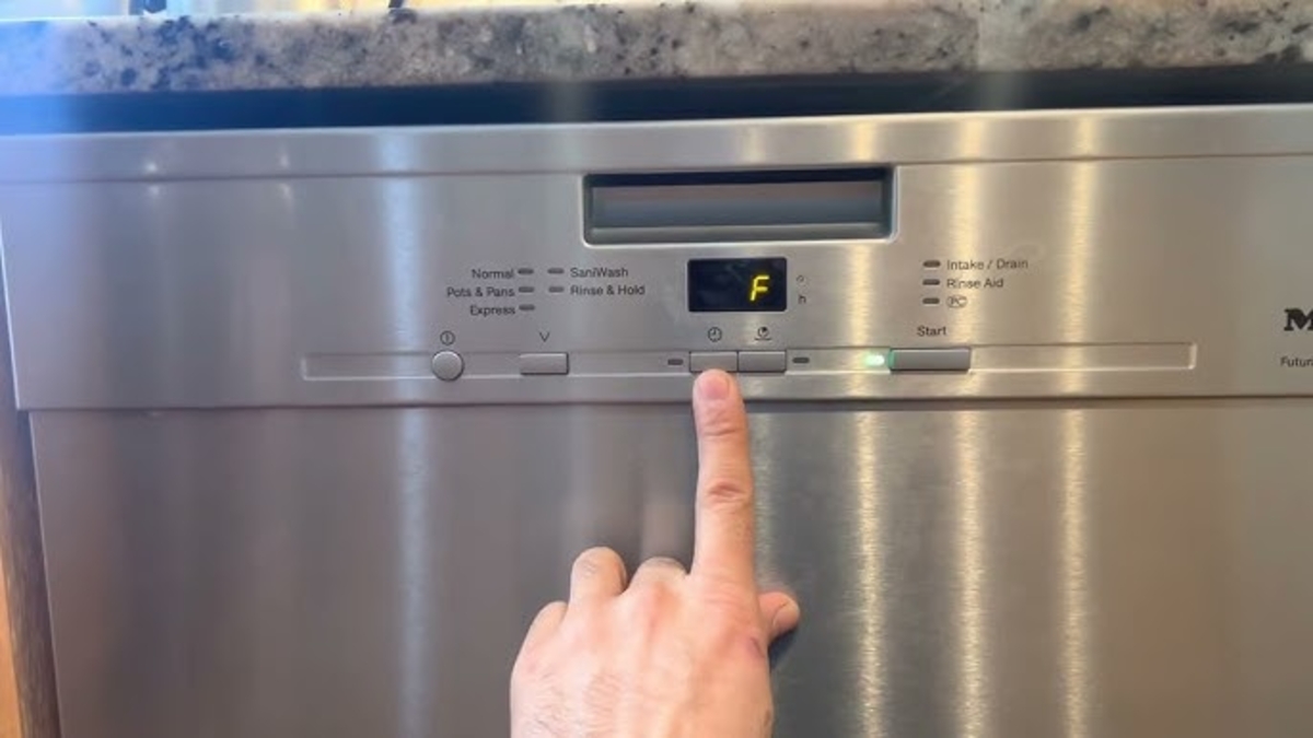 How To Fix The Error Code F6-E4 For Maytag Oven