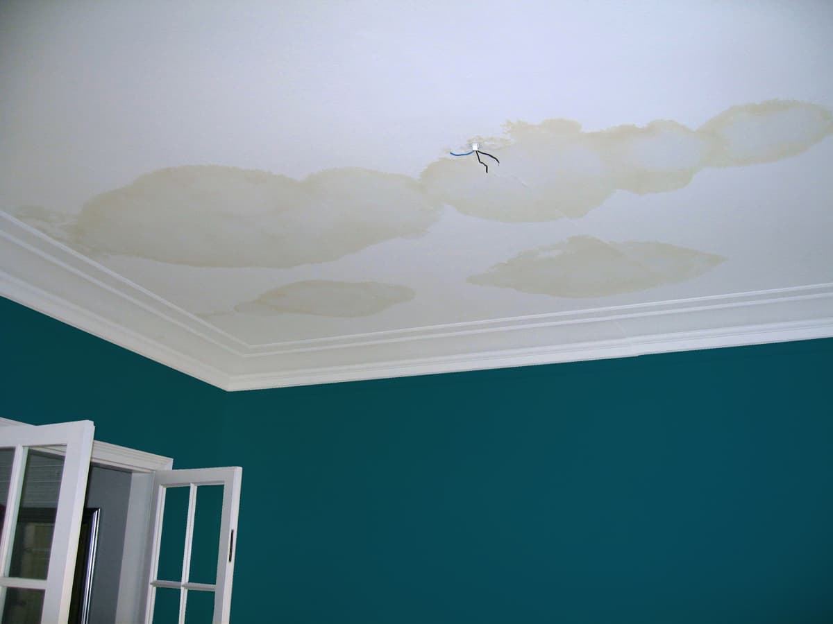 How To Fix Water Stain On Ceiling