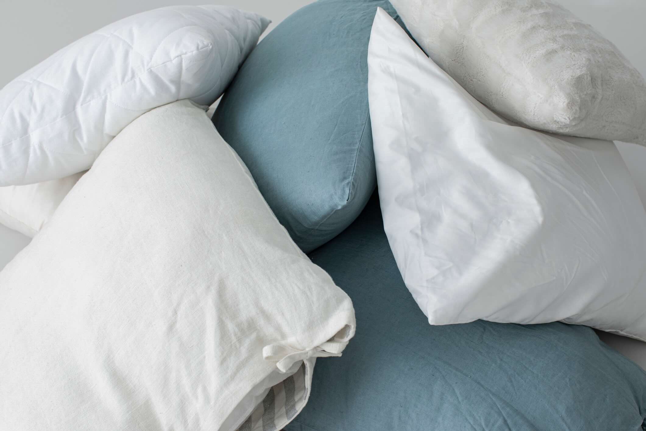 How To Fluff New Pillows