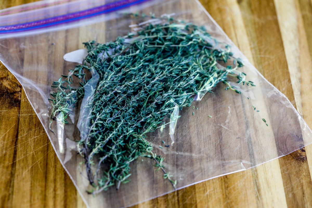 How To Freeze Fresh Thyme