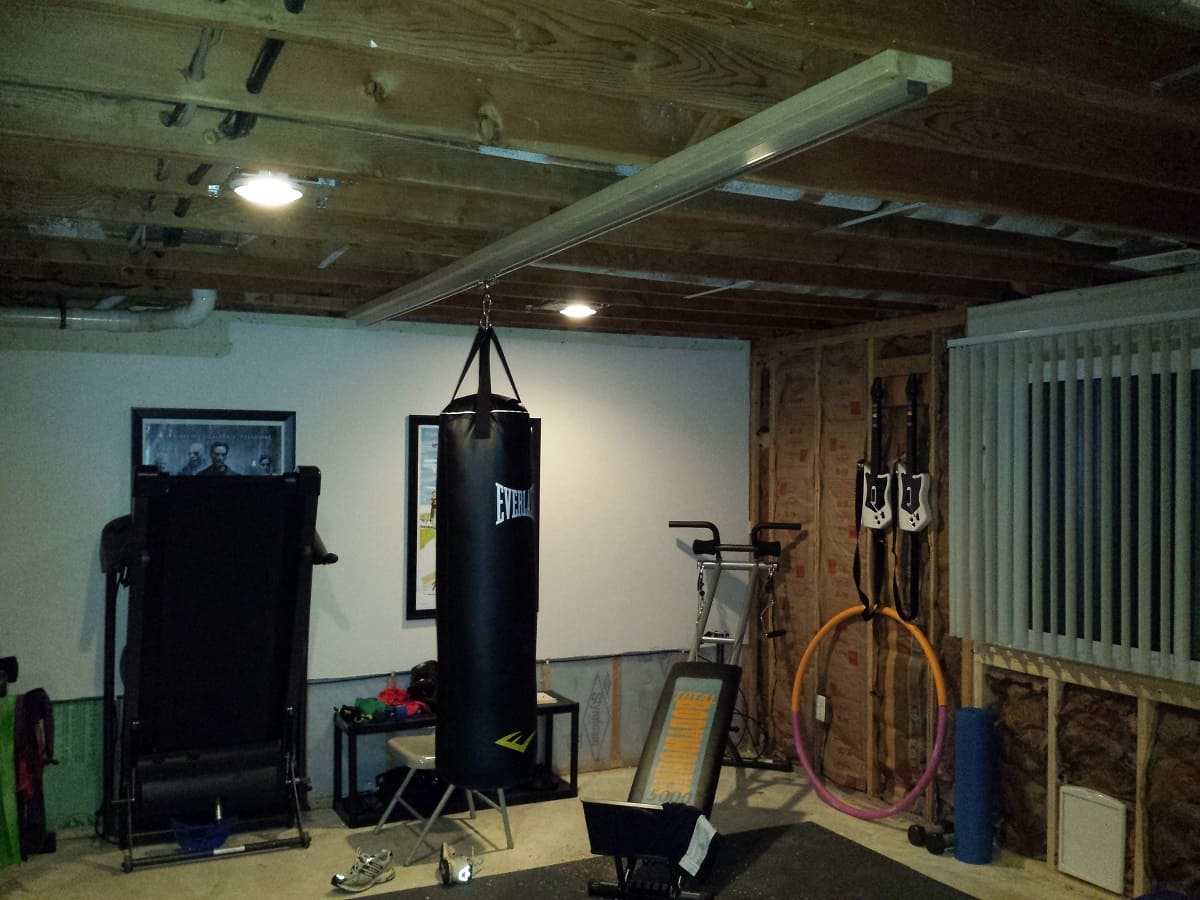 How To Hang A Heavy Bag In Basement