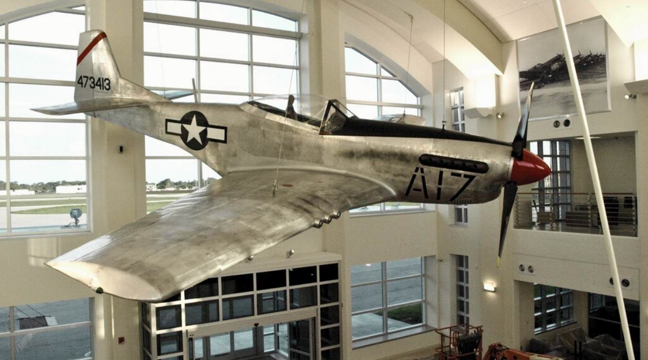 How To Hang Model Airplanes From The Ceiling