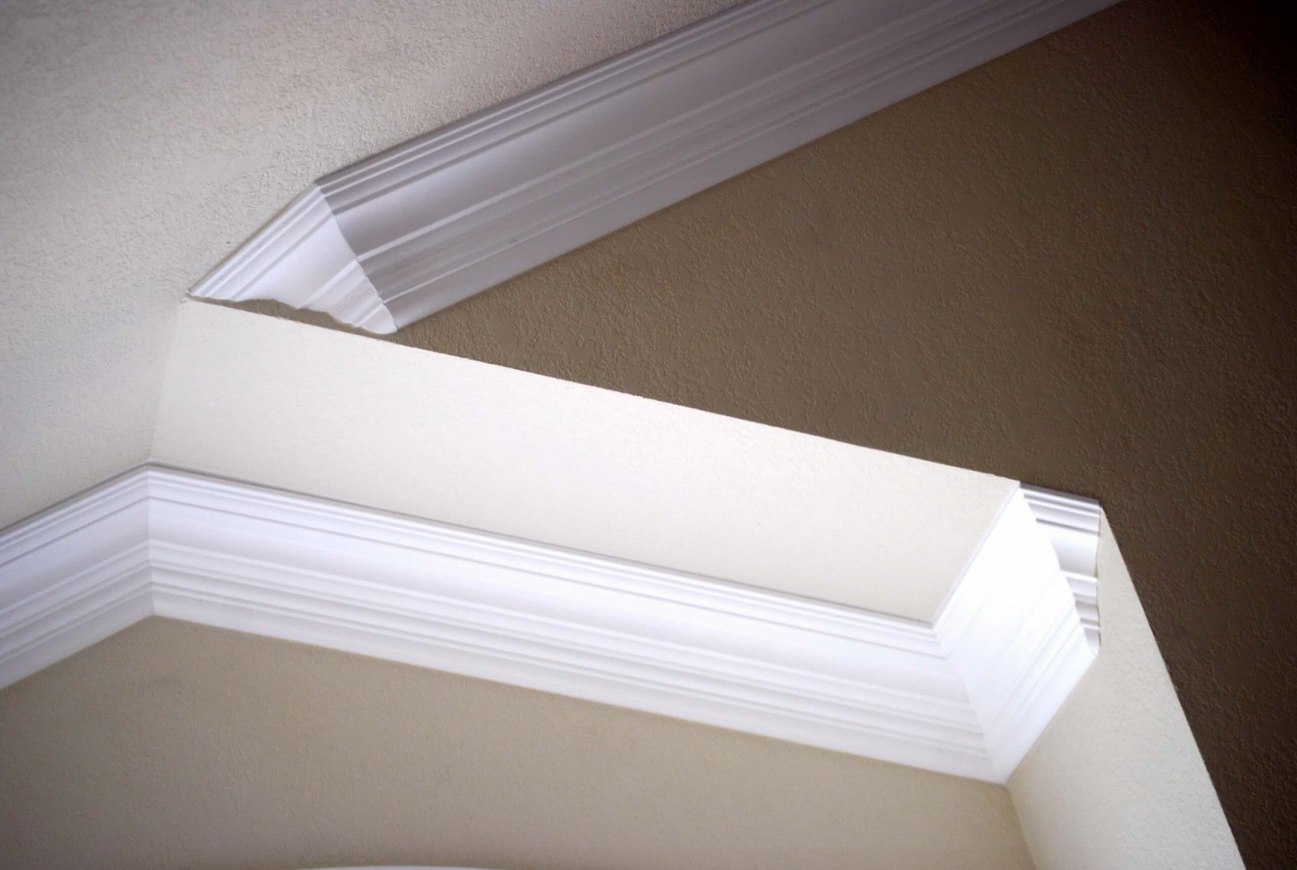 How To Install Crown Molding On A Vaulted Ceiling