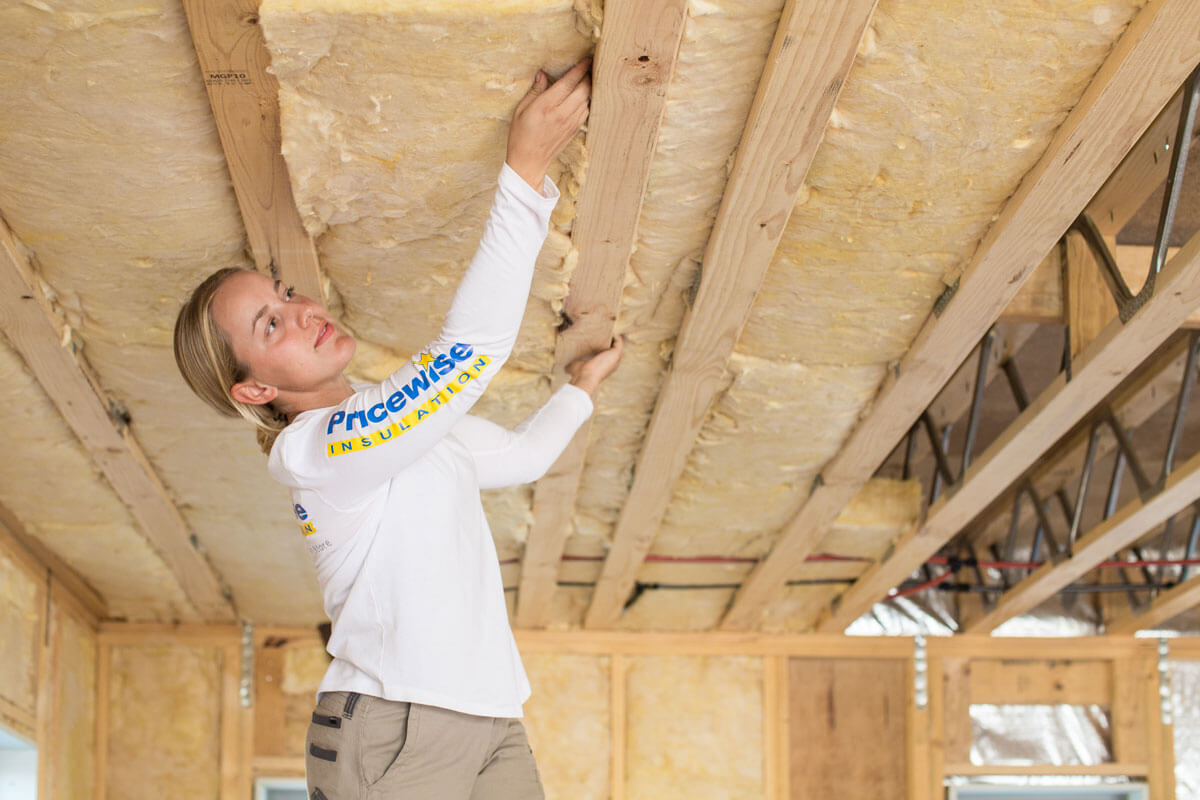 How To Install Insulation In The Ceiling