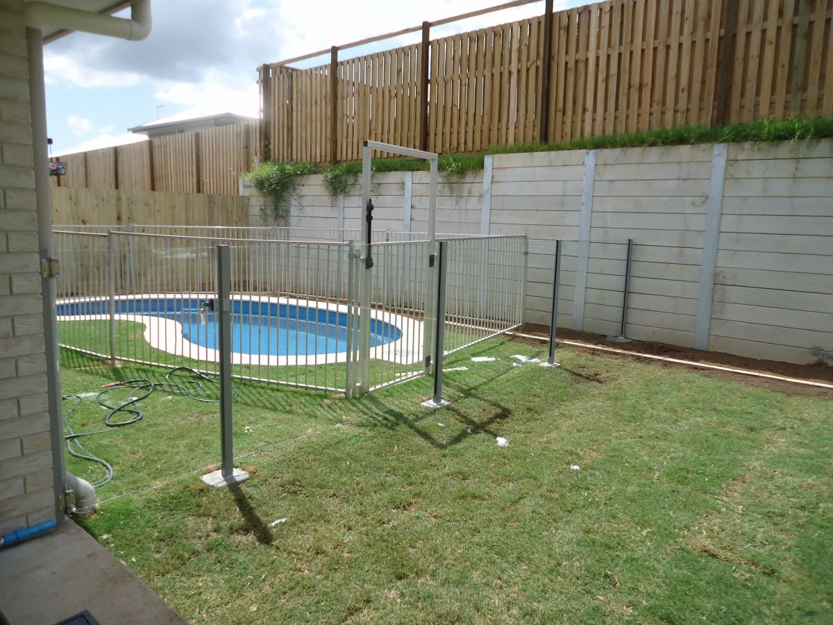 How To Install Pool Fence