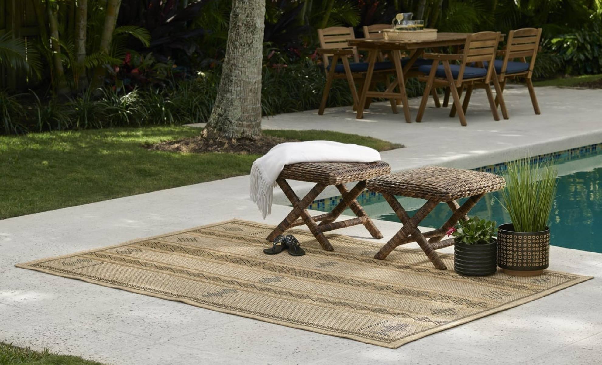 How To Keep Outdoor Rugs Down