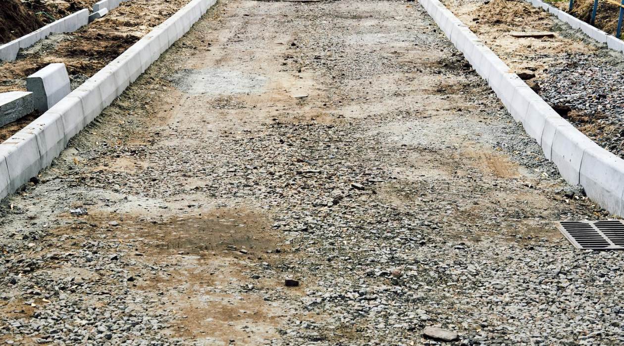 How To Level A Gravel Driveway