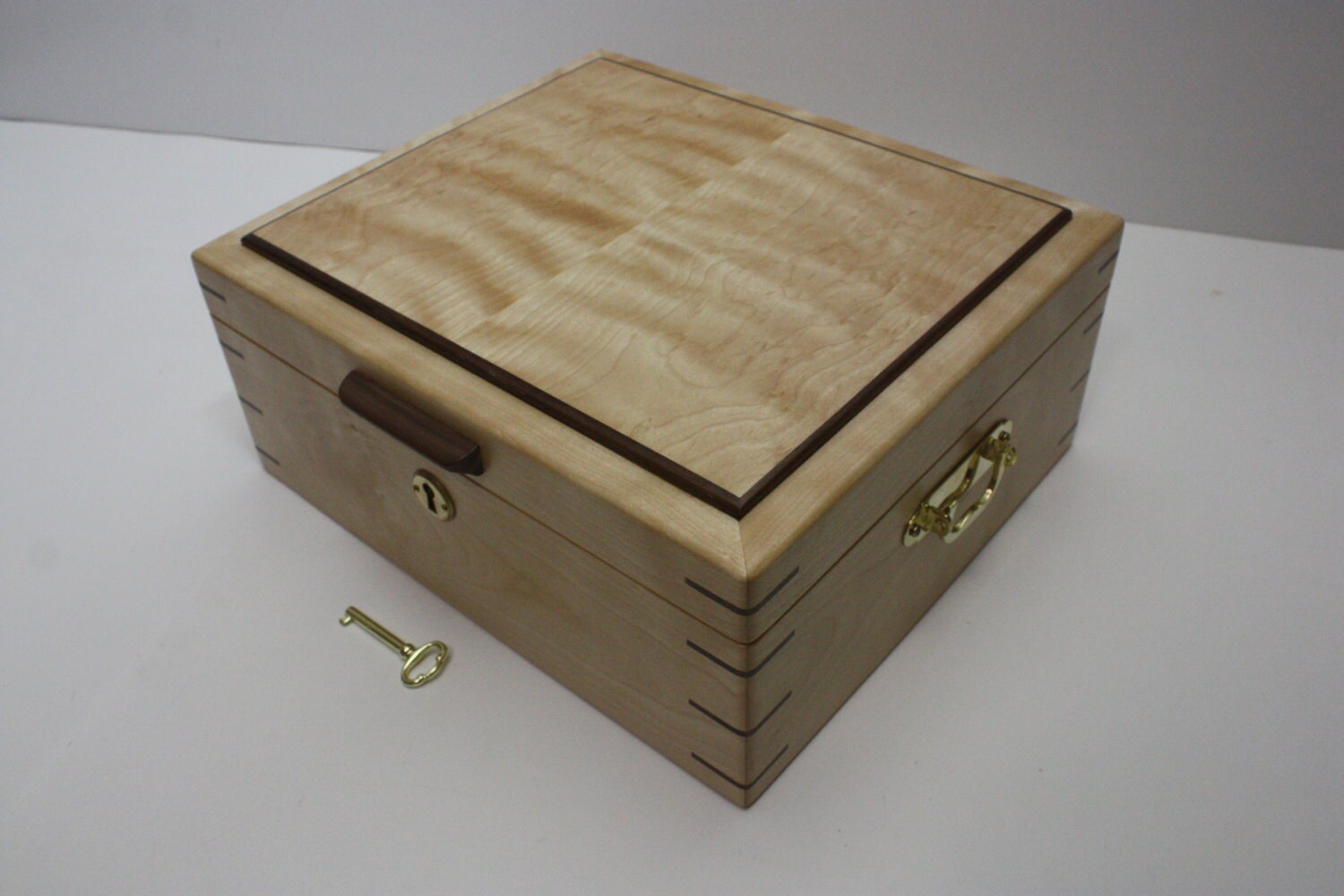 How To Make A Birch Box With Hand Tools