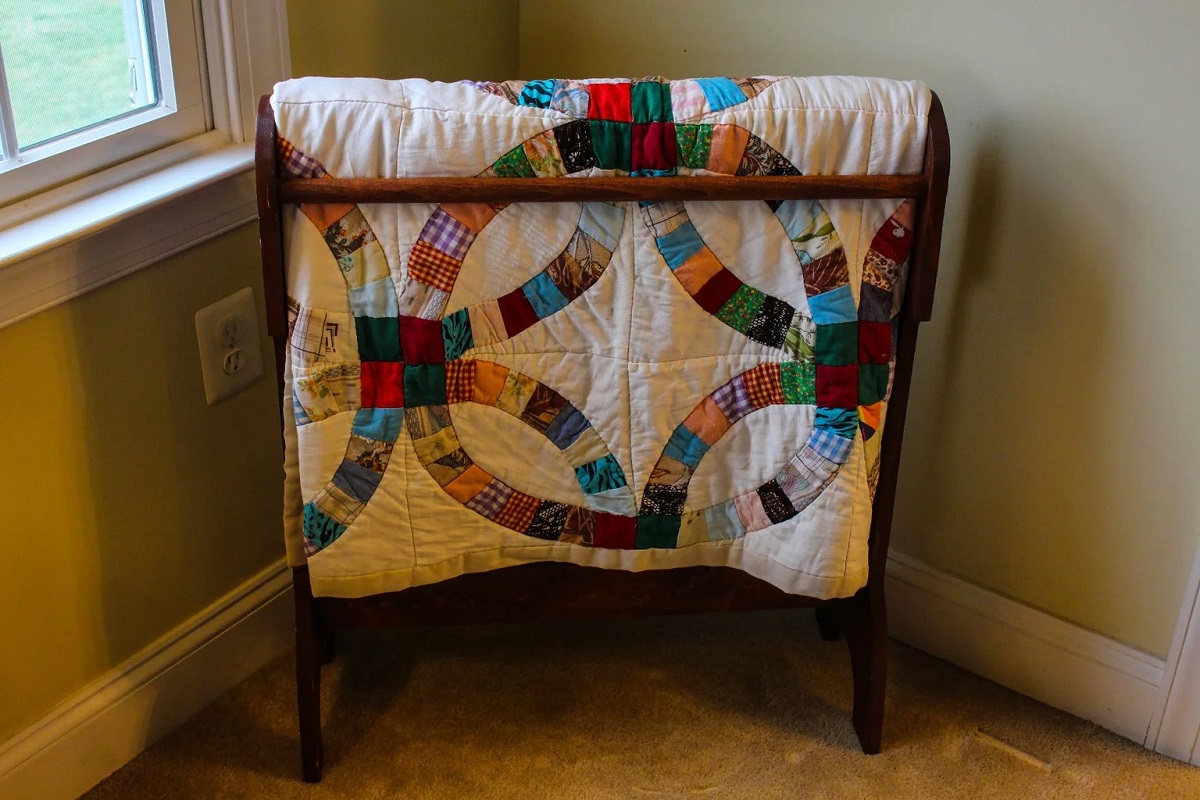 How To Make A Quilt Rack