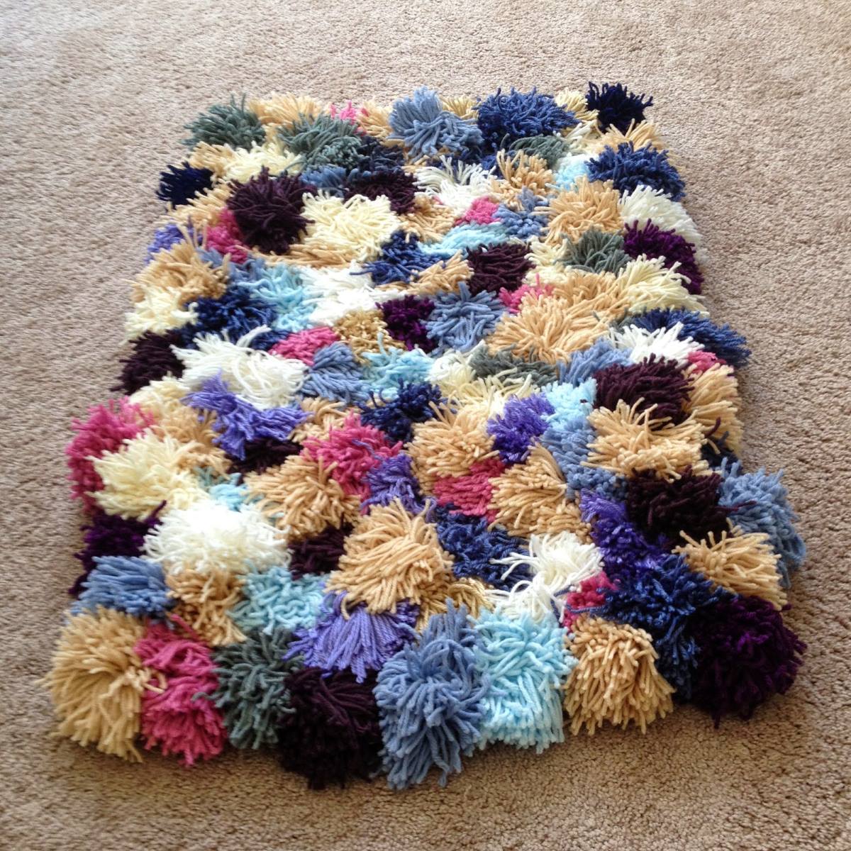 How To Make Yarn Rugs | Storables