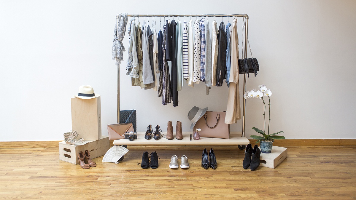 How To Minimize Your Wardrobe