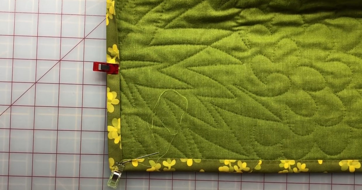 How To Miter Corners On Quilt Binding