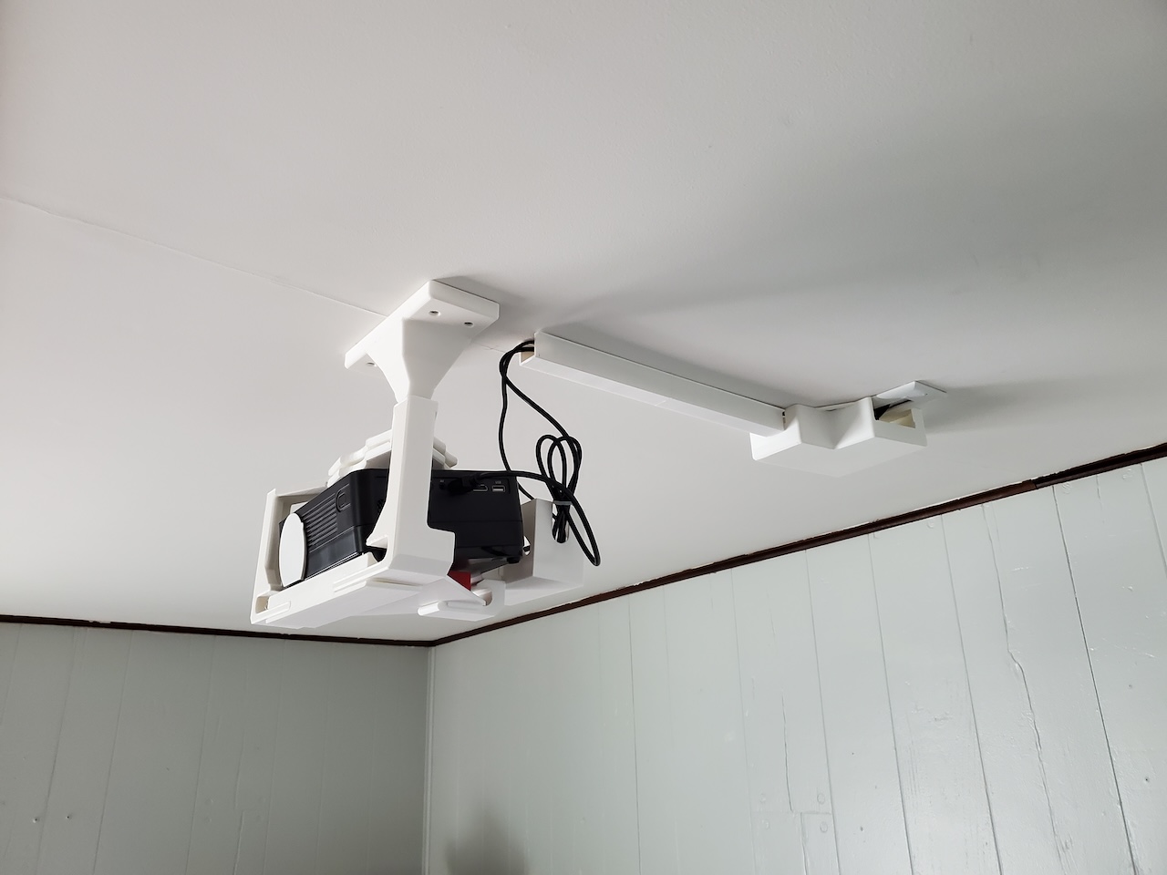 How To Mount A Projector On The Ceiling