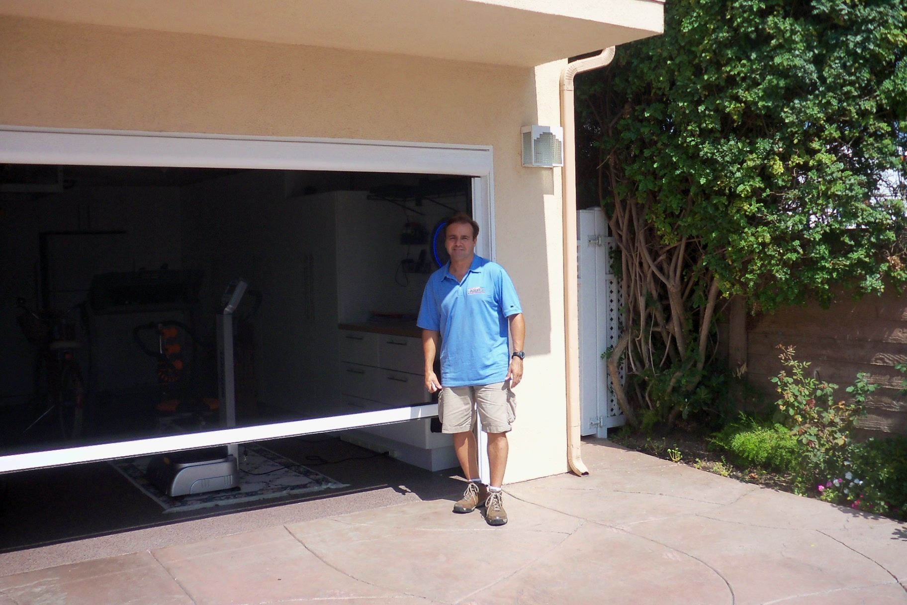 How To Open A Stuck Manual Garage Door From The Outside