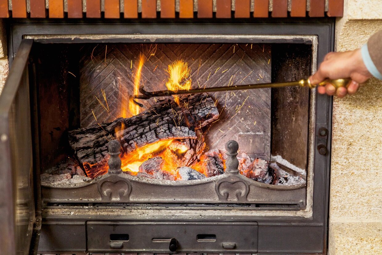 How To Put Out Fire In Fireplace