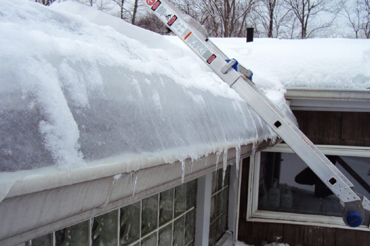 How To Remove Ice Dams From Gutters
