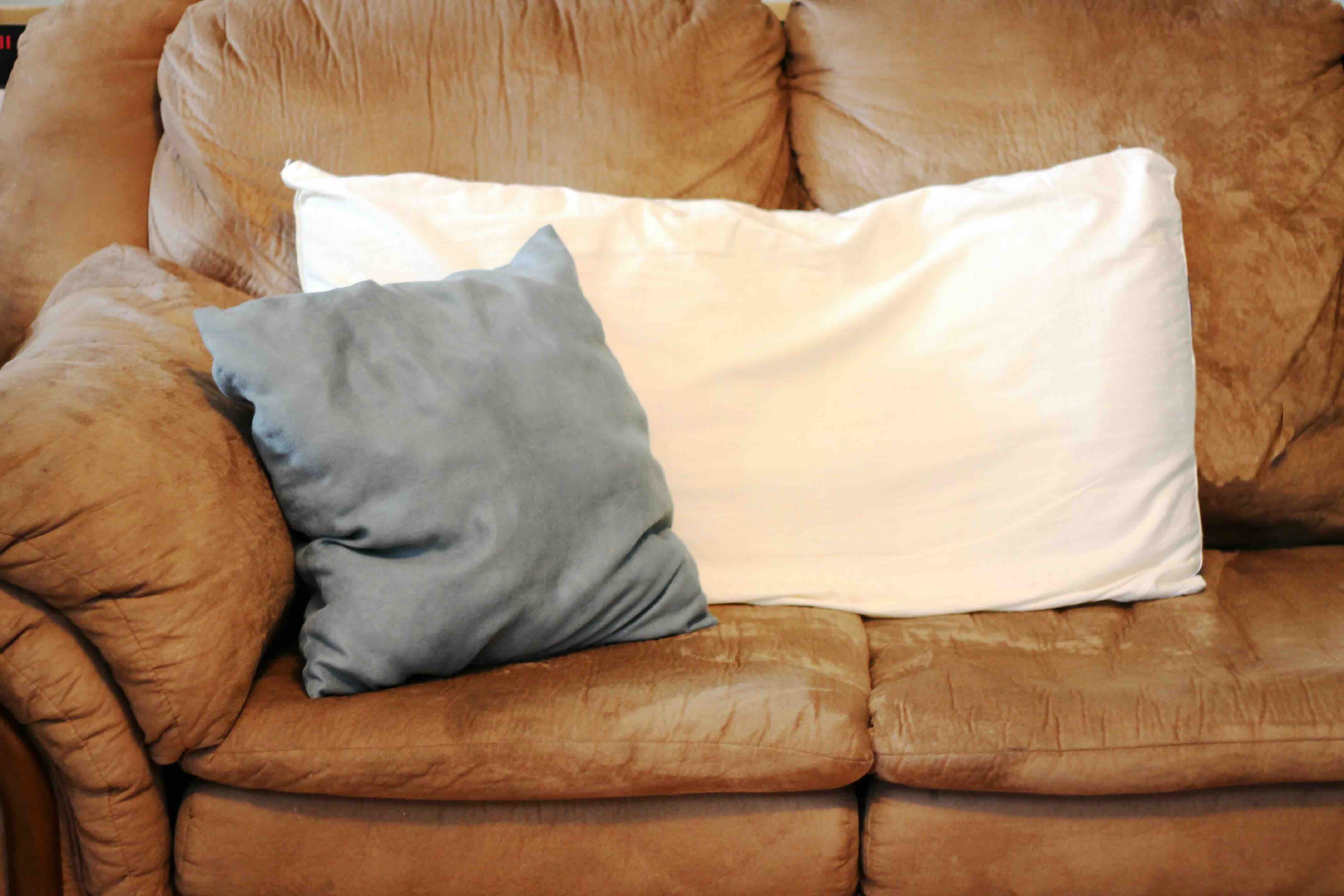 How To Remove Mold From Pillows