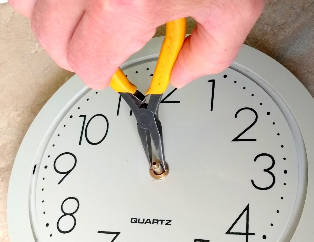 How To Repair Wall Clock