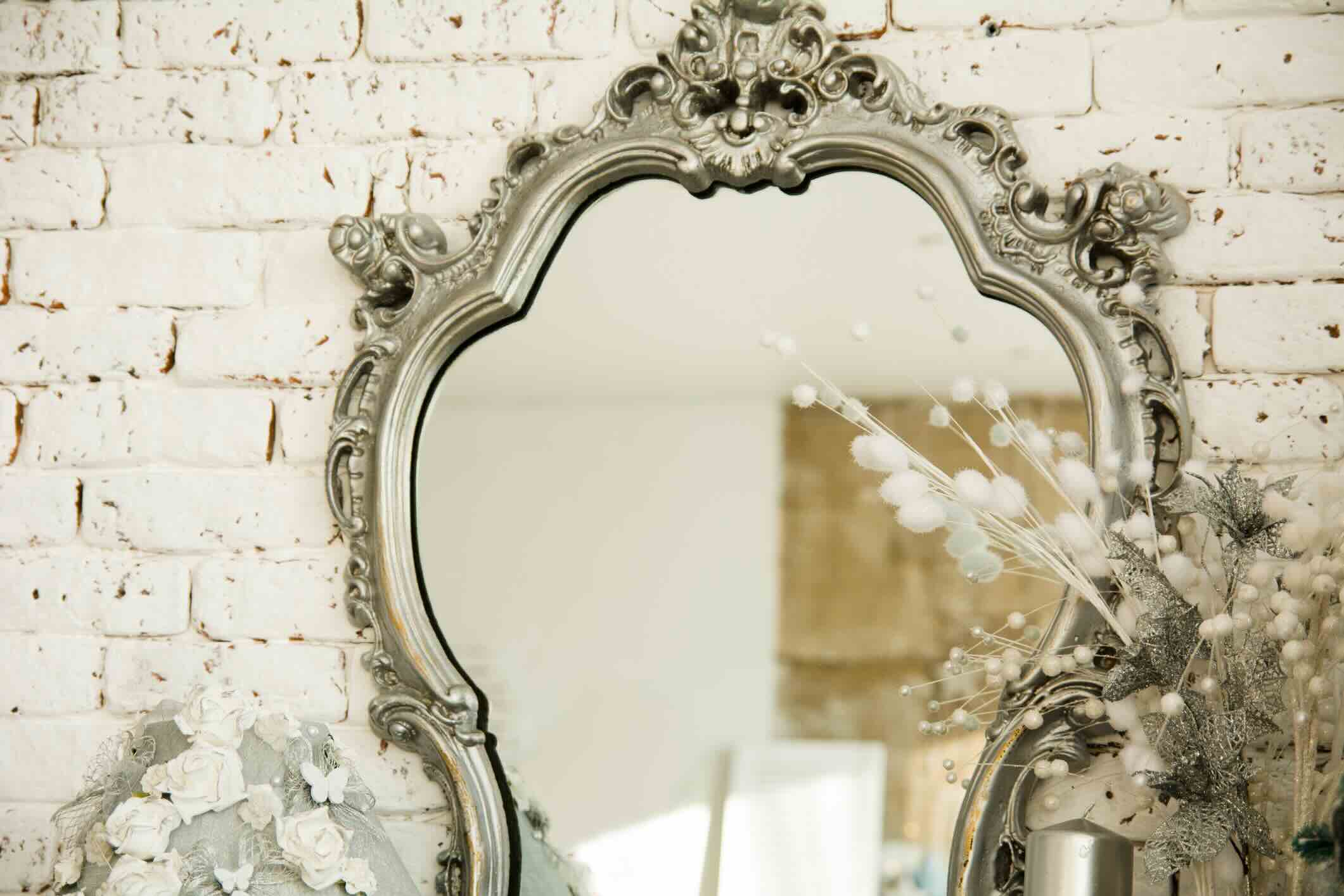 How To Restore Old Mirrors