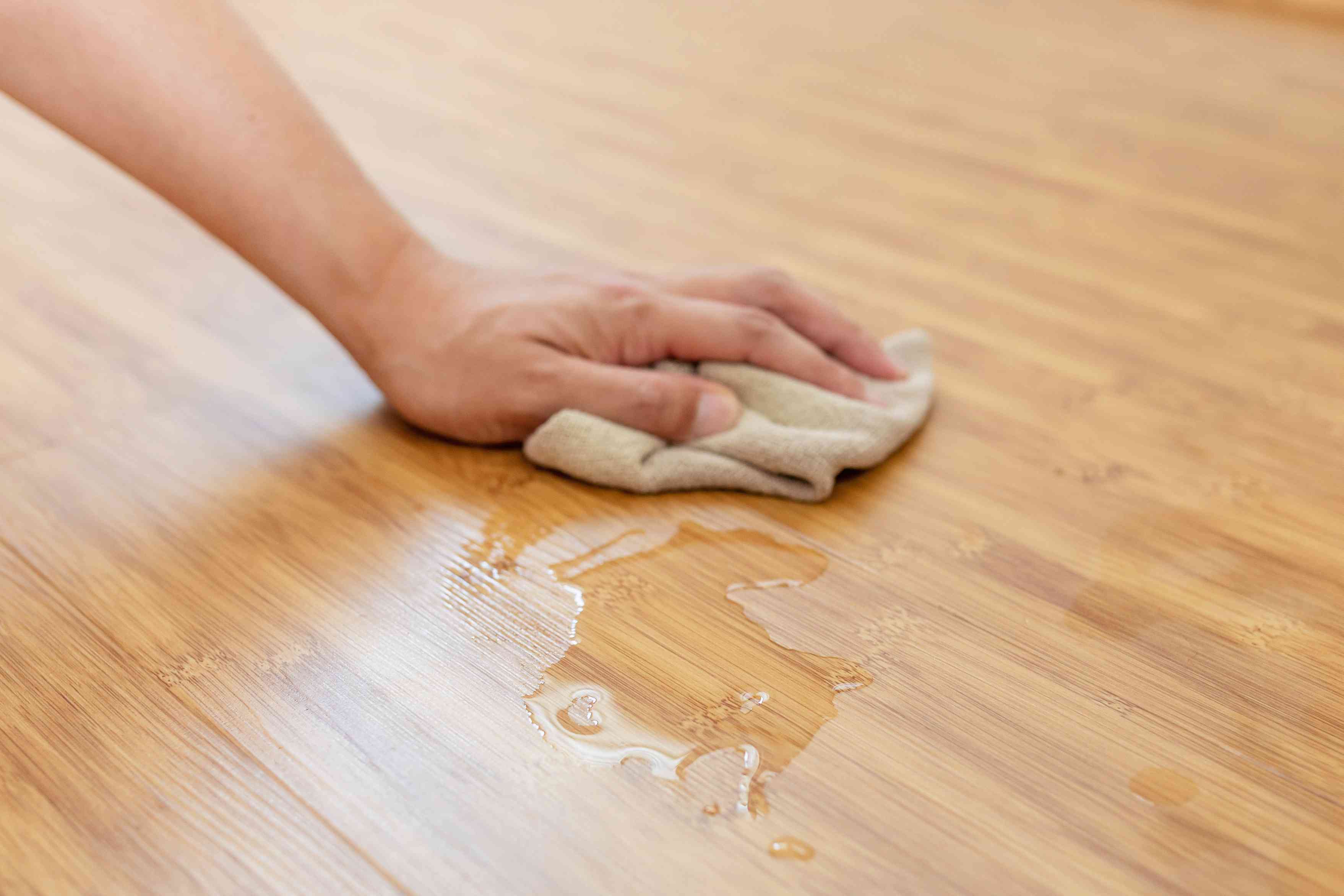How To Soak Up Water From Floor