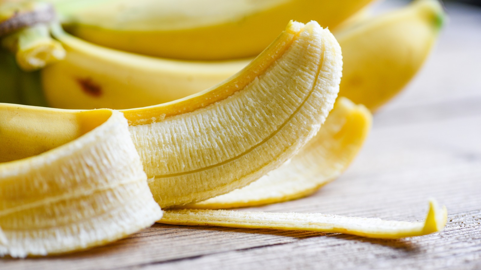 How To Store A Banana After Peeling