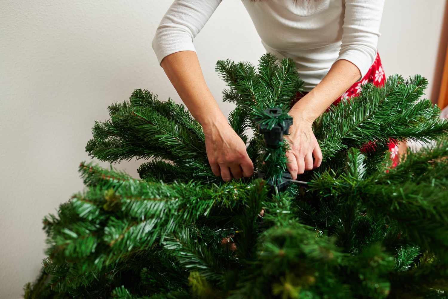 how-to-store-a-christmas-tree-storables