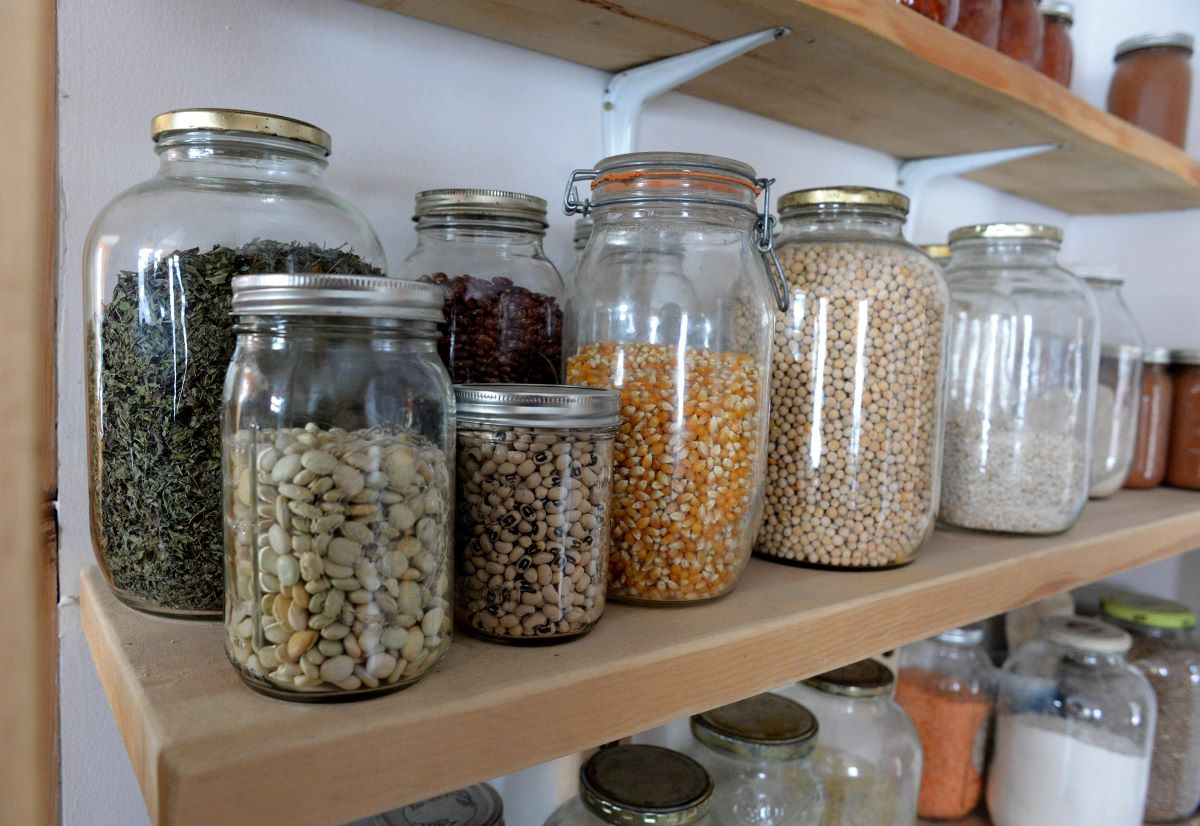 Food Storage: Repurposing Glass, Plastic, and Mylar to Package Dry Goods  for Long-Term Storage 